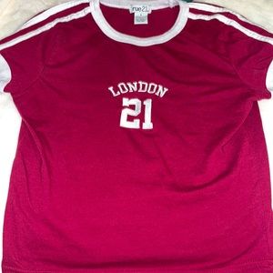 Burgundy “London 21” Cropped Tee